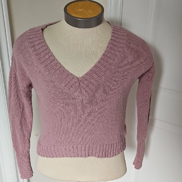 Pink V-Neck Sweater with Long Sleeves - Picture 1 of 16